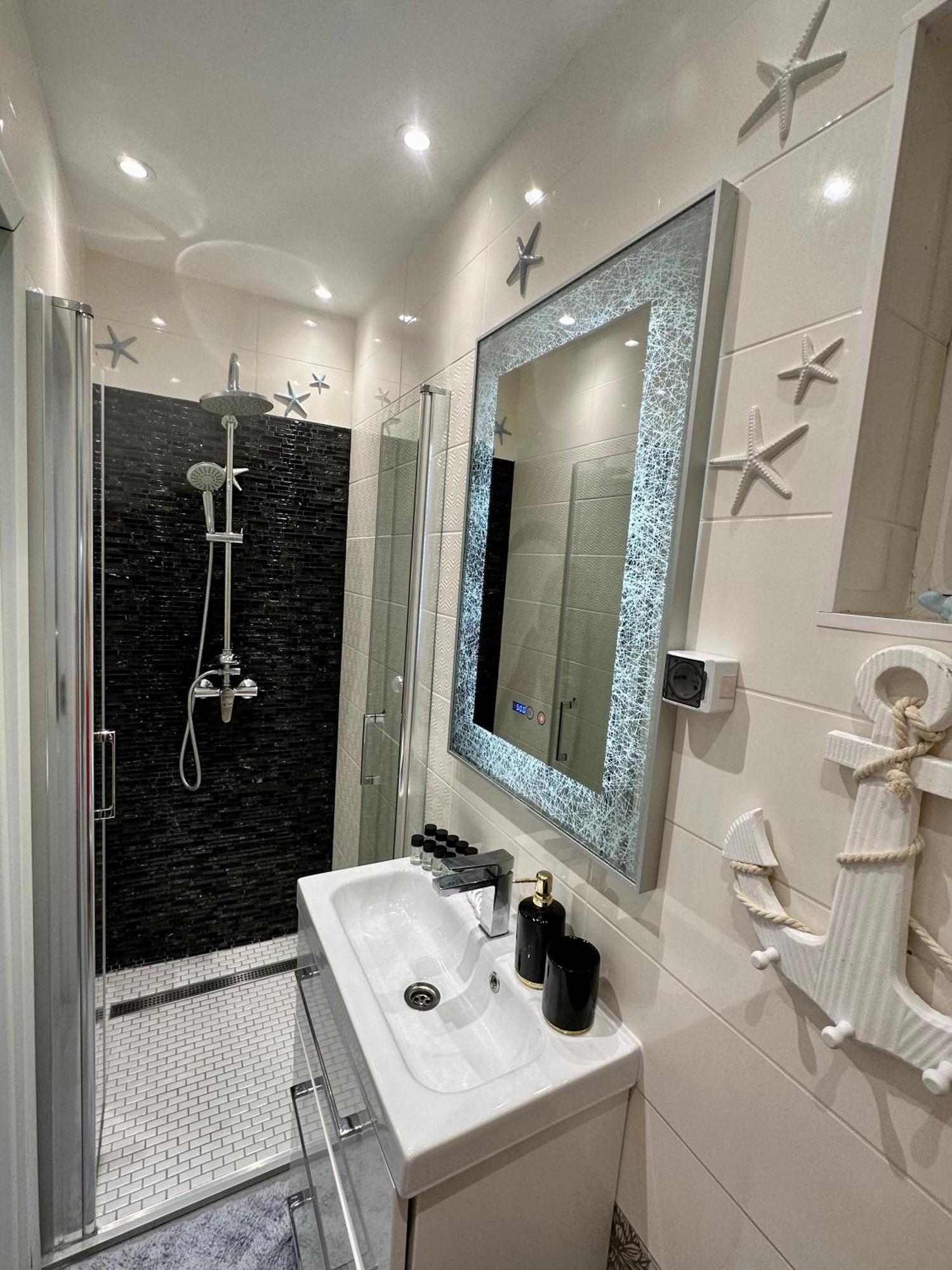 Deyinn Guest House Centrum 투르다 외부 사진