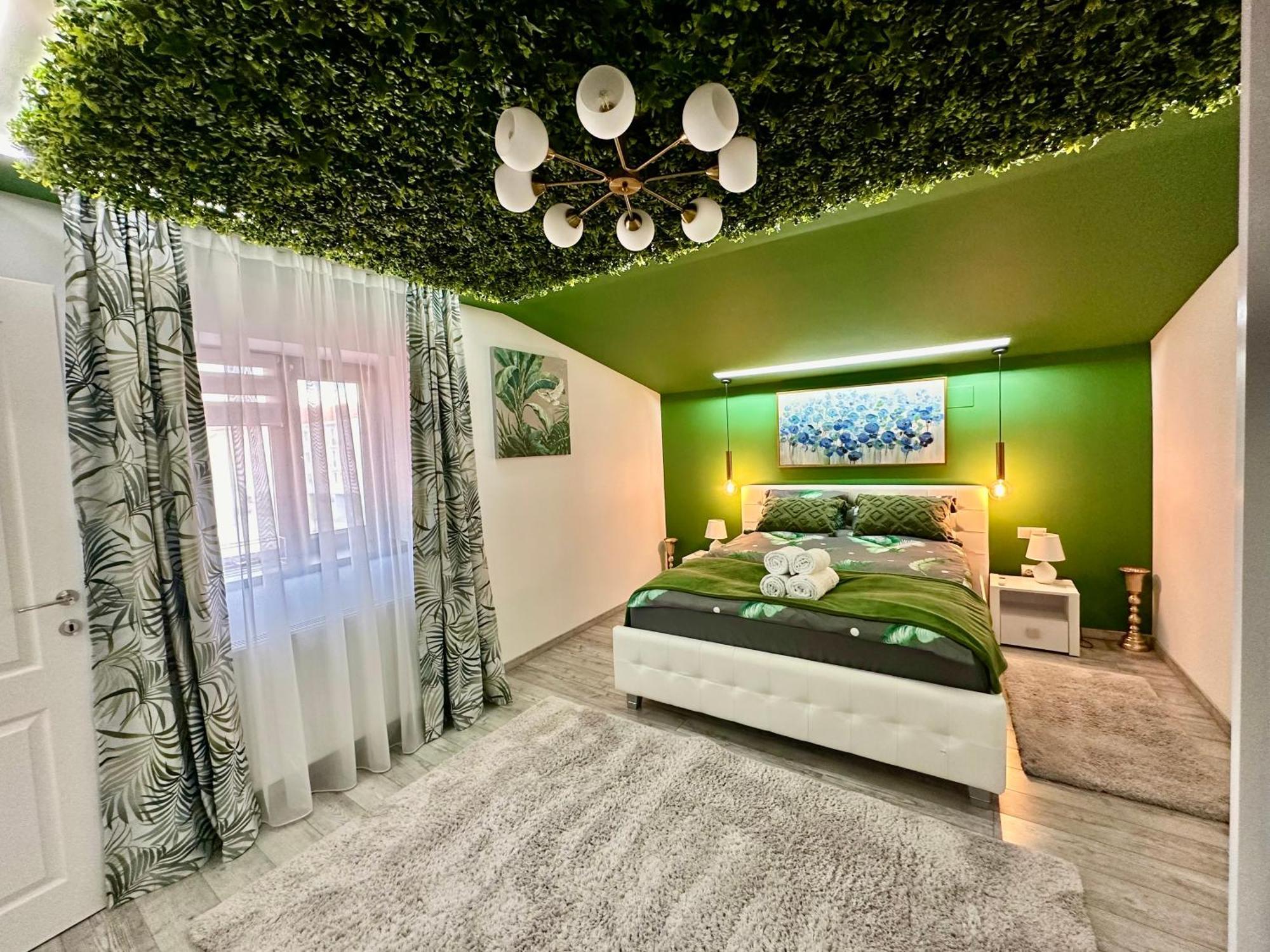 Deyinn Guest House Centrum 투르다 외부 사진