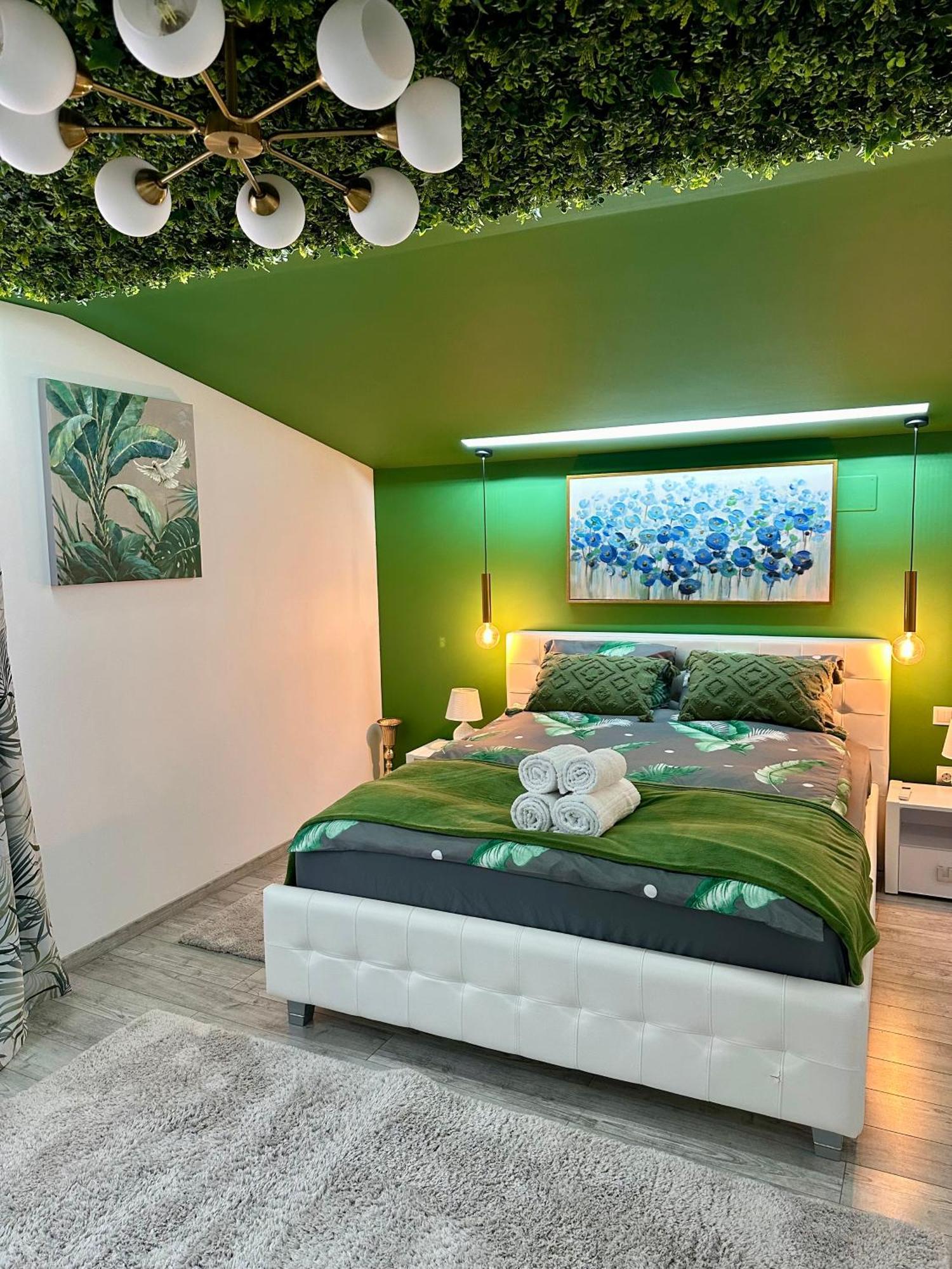 Deyinn Guest House Centrum 투르다 외부 사진